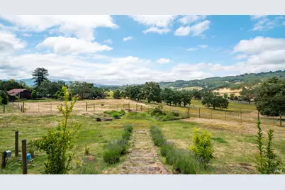 5455 Bennett Valley Road, Santa Rosa, CA 95404 - Photo 37