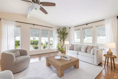 27 Falcon Crest Circle, Napa, CA 94558 - Photo 5