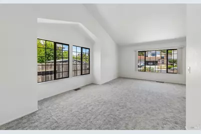 1019 Linden Avenue, Fairfield, CA 94533 - Photo 5