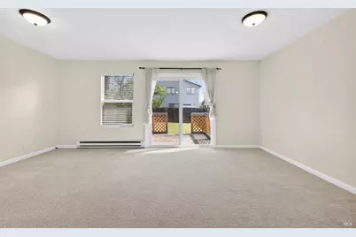 327 Vallejo Street, Petaluma, CA 94952 - Photo 27