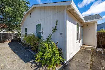 327 Vallejo Street, Petaluma, CA 94952 - Photo 23