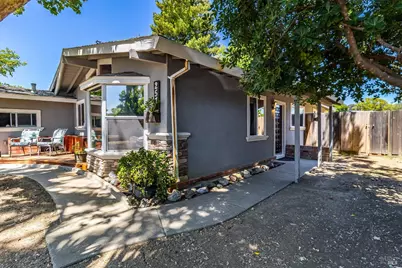 257 Cedar Street, Vacaville, CA 95688 - Photo 3