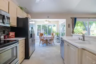 701 Sequoia Dr, Fairfield, CA 94533 - Photo 17