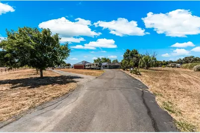 8409 Kobert Court, Winters, CA 95694 - Photo 3