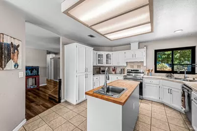 8409 Kobert Court, Winters, CA 95694 - Photo 21