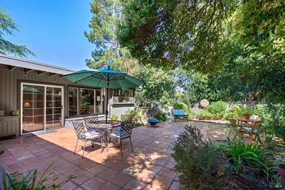 944 Summerfield Road, Santa Rosa, CA 95405 - Photo 21