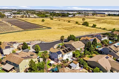 918 Shelter Cove Court, Vacaville, CA 95688 - Photo 69