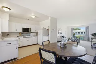 1056 Los Gamos Rd, San Rafael, CA 94903 - Photo 11