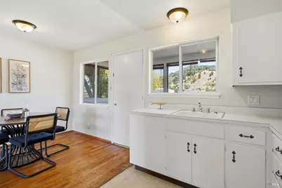 1056 Los Gamos Road #G, San Rafael, CA 94903 - Photo 9