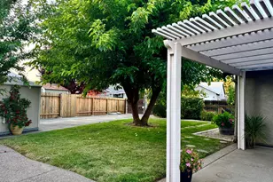 814 Capistrano Dr, Suisun City, CA 94585 - Photo 33