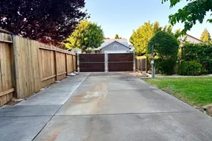 814 Capistrano Dr, Suisun City, CA 94585 - Photo 37