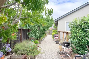 814 Capistrano Dr, Suisun City, CA 94585 - Photo 39