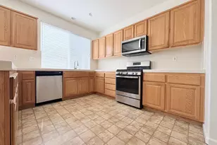 5136 Bickford Cir, Fairfield, CA 94533 - Photo 7