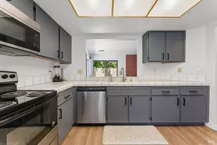189 Nalisty Dr, Vallejo, CA 94590 - Photo 3