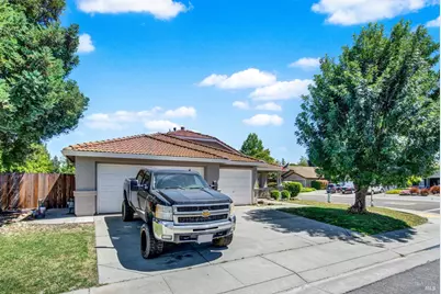805 Wiegand Way, Dixon, CA 95620 - Photo 5