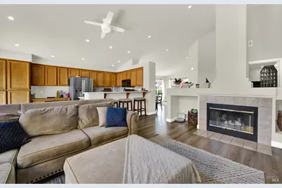 805 Wiegand Way, Dixon, CA 95620 - Photo 23