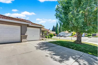 805 Wiegand Way, Dixon, CA 95620 - Photo 3