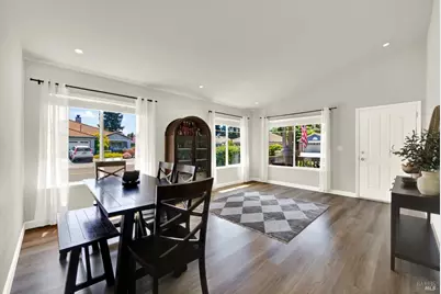 805 Wiegand Way, Dixon, CA 95620 - Photo 17