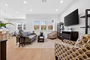 361 Cornell St, Windsor, CA 9549 - Photo 3