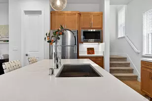 361 Cornell St, Windsor, CA 9549 - Photo 13