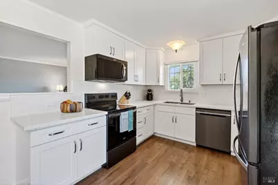 1208 Temblor Street, Napa, CA 94558 - Photo 27