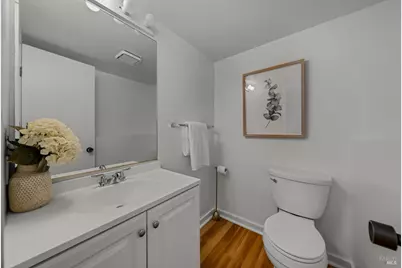124 Professional Center Parkway, San Rafael, CA 94903 - Photo 15