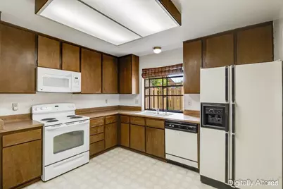 1113 Grove Circle, Benicia, CA 94510 - Photo 5