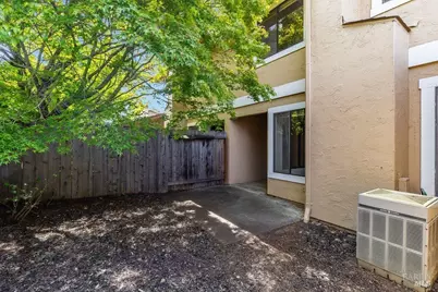 1113 Grove Circle, Benicia, CA 94510 - Photo 19