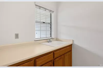 2319 Jennings Avenue, Santa Rosa, CA 95401 - Photo 29