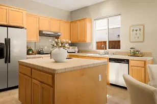 215 Brighton Cir, Vacaville, CA 95687 - Photo 23