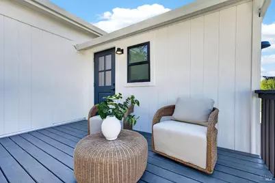 719 Bassett Street, Petaluma, CA 94952 - Photo 33