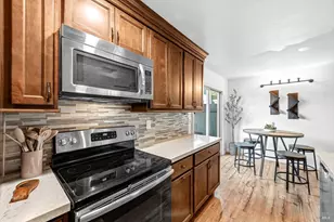 1028 Marina Dr, Napa, CA 94559 - Photo 3
