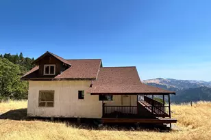 74250 Island Mountain Rd, Piercy, CA 95587 - Photo 19