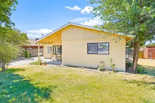 51 Solano Dr, Dixon, CA 95620 - Photo 3