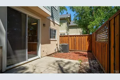 19 Manchester Lane, Fairfield, CA 94533 - Photo 31