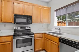 19 Manchester Ln, Fairfield, CA 94533 - Photo 13