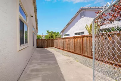 1550 Northwood Drive, Fairfield, CA 94534 - Photo 27