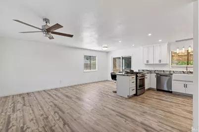 100 Roan Court, Cloverdale, CA 95425 - Photo 11