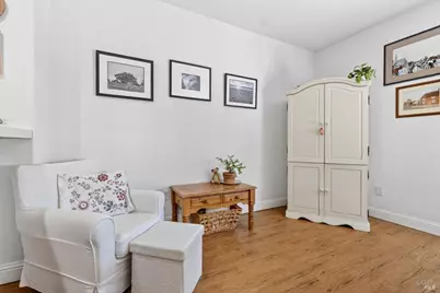 1049 McClelland Drive, Windsor, CA 95492 - Photo 13