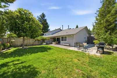 7078 Avenida Cala, Rohnert Park, CA 94928 - Photo 25