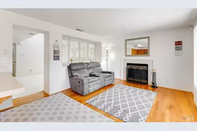 263 Clearpointe Drive, Vallejo, CA 94591 - Photo 9
