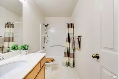 263 Clearpointe Drive, Vallejo, CA 94591 - Photo 33