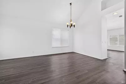 329 Hansbery Way, Santa Rosa, CA 95409 - Photo 5