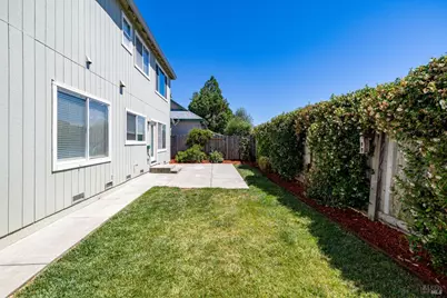 329 Hansbery Way, Santa Rosa, CA 95409 - Photo 37