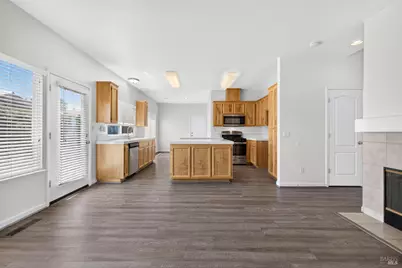 329 Hansbery Way, Santa Rosa, CA 95409 - Photo 13