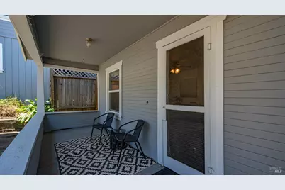 2 Grandview Avenue, Petaluma, CA 94952 - Photo 25