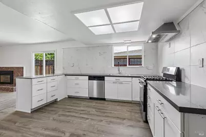 1662 Center Road, Novato, CA 94947 - Photo 3
