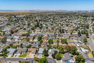 709 Palermo Dr, Suisun City, CA 94585 - Photo 57