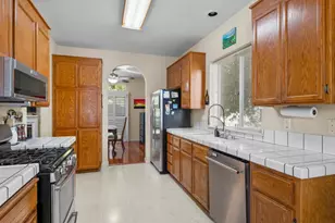 709 Palermo Dr, Suisun City, CA 94585 - Photo 19