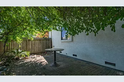 709 Palermo Drive, Suisun City, CA 94585 - Photo 45